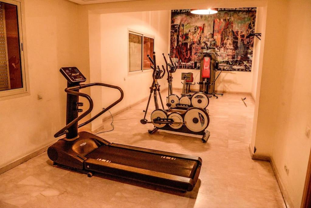 Beautiful, Great Equipped 122 M Holiday Apartment Near Majorelle Garden And Gueliz With Pool Views And A Large Balcony And Terrace Marrakesh Eksteriør billede