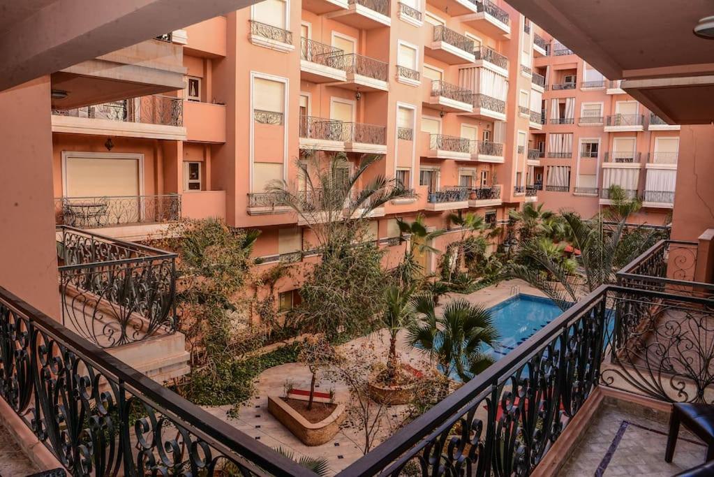 Beautiful, Great Equipped 122 M Holiday Apartment Near Majorelle Garden And Gueliz With Pool Views And A Large Balcony And Terrace Marrakesh Eksteriør billede