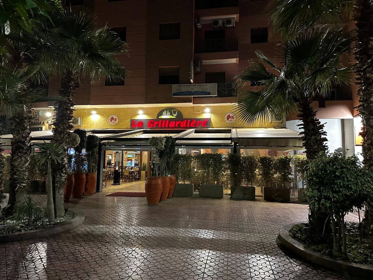 Beautiful, Great Equipped 122 M Holiday Apartment Near Majorelle Garden And Gueliz With Pool Views And A Large Balcony And Terrace Marrakesh Eksteriør billede