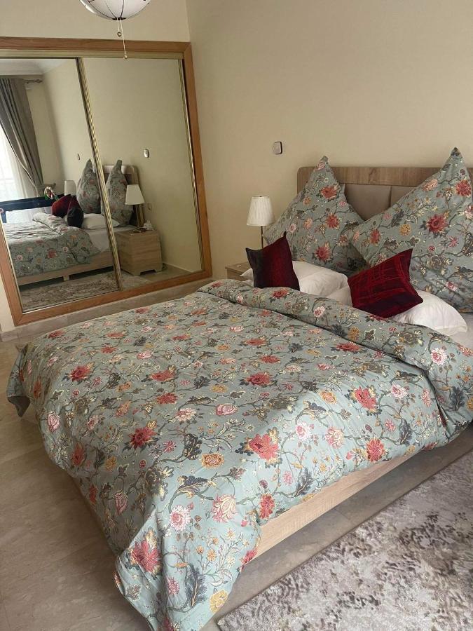 Beautiful, Great Equipped 122 M Holiday Apartment Near Majorelle Garden And Gueliz With Pool Views And A Large Balcony And Terrace Marrakesh Eksteriør billede