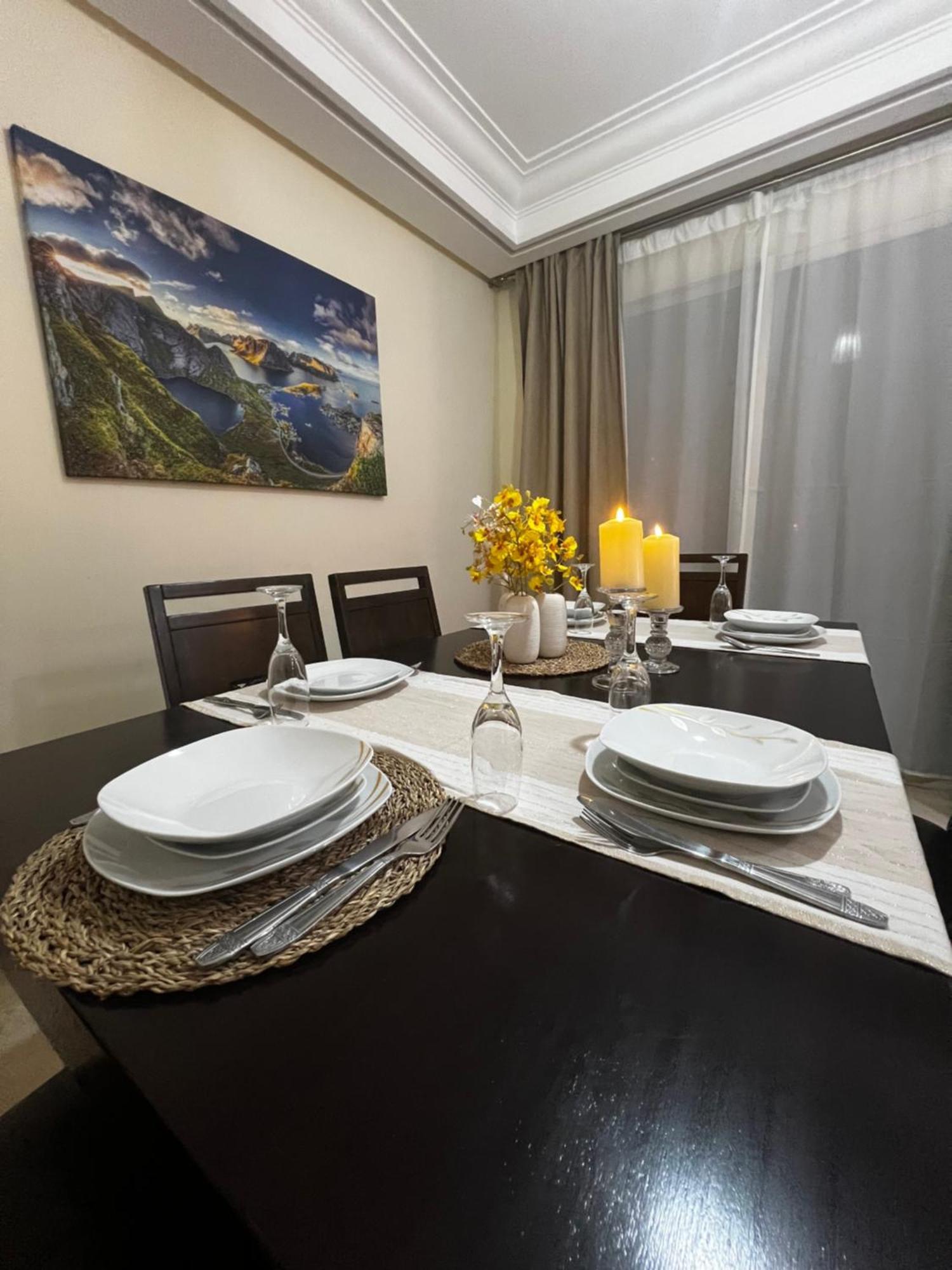 Beautiful, Great Equipped 122 M Holiday Apartment Near Majorelle Garden And Gueliz With Pool Views And A Large Balcony And Terrace Marrakesh Eksteriør billede