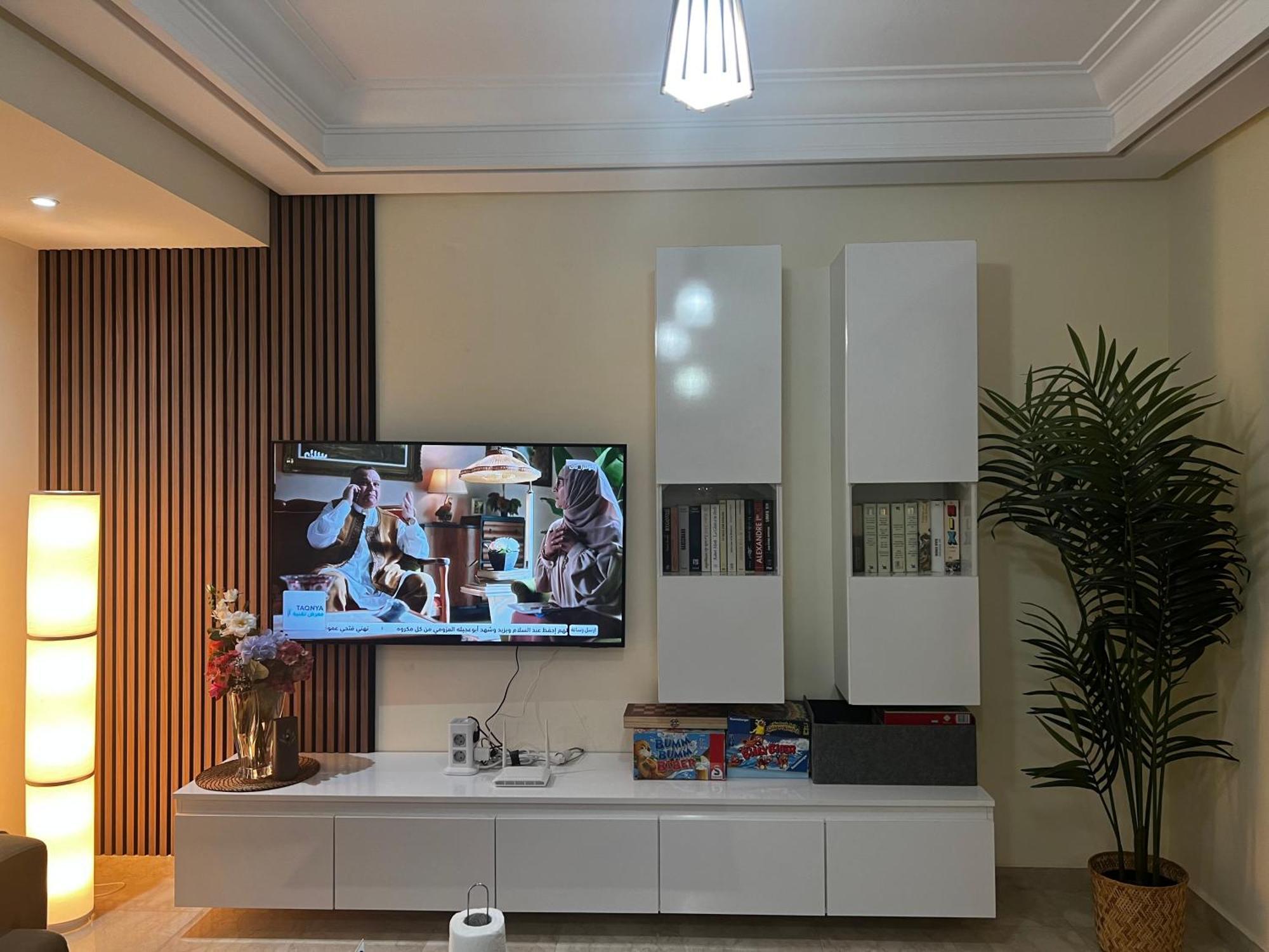 Beautiful, Great Equipped 122 M Holiday Apartment Near Majorelle Garden And Gueliz With Pool Views And A Large Balcony And Terrace Marrakesh Eksteriør billede
